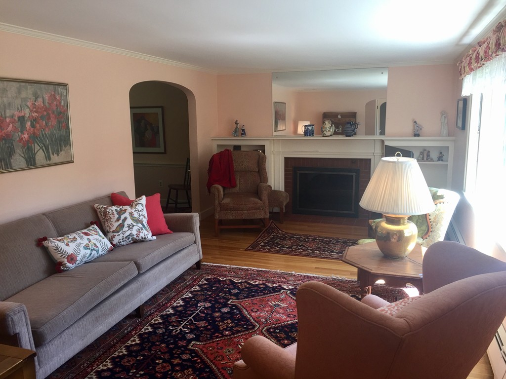 65 Croft Regis Road Westwood, MA 02090 - Photo 4 of 17 Gallery Image 4