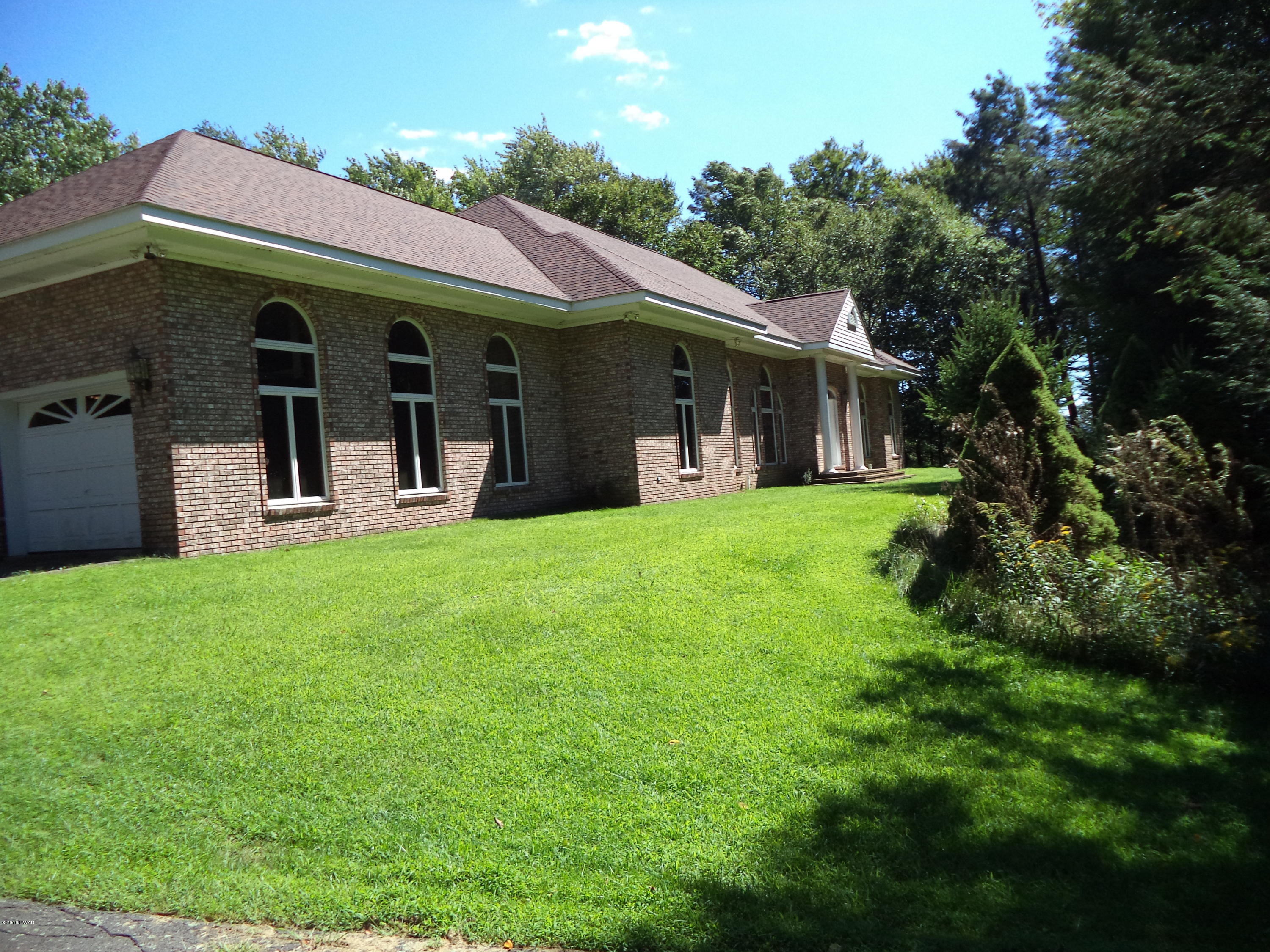 113 Simons Road Greentown, PA 18426 - Photo 1 of 73