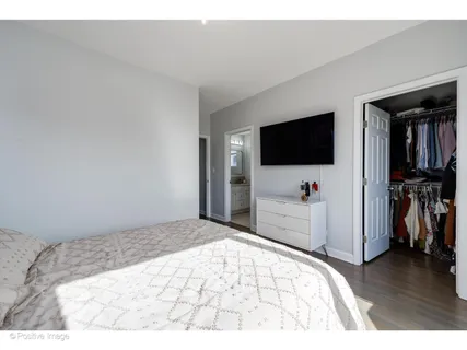 $2,500 | 2401 West Lexington Street, Unit 4, Chicago, IL 60612