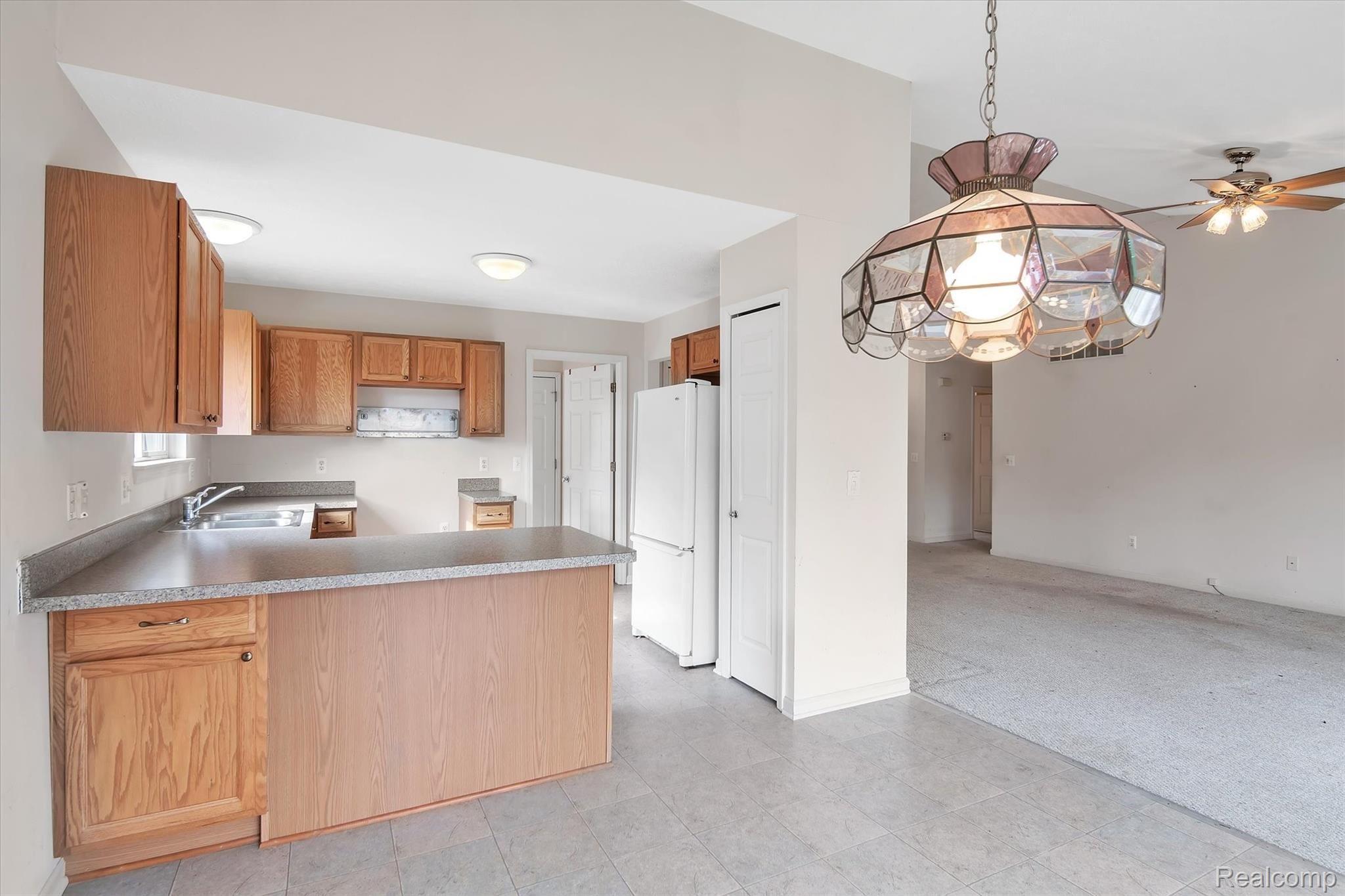 30 Sedum Road Howell, MI 48843 - Photo 16 of 50 17-30-Sedum-Rd-WindowStill-Real-Estate-Photography-17.jpg
