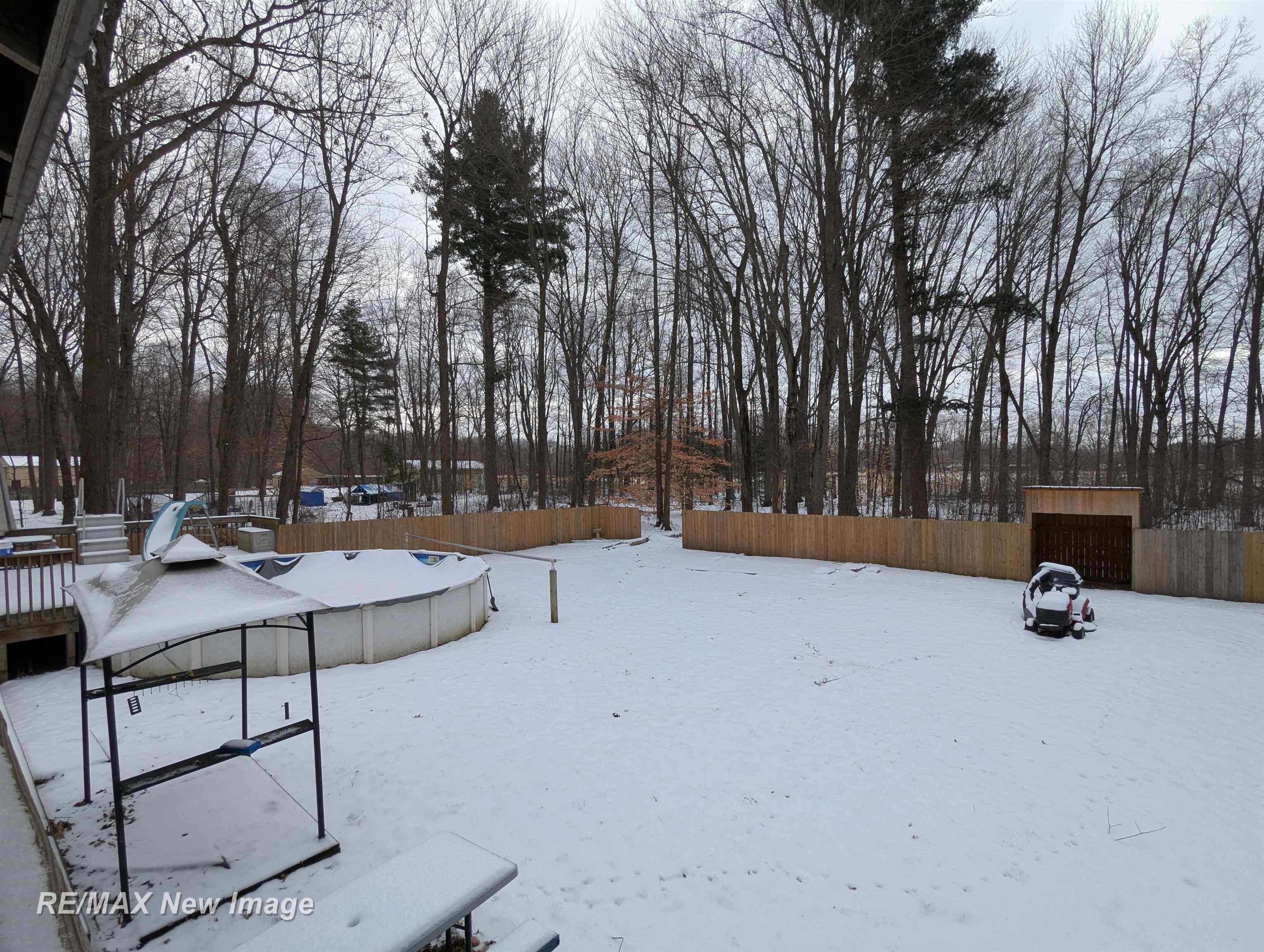 2312 Madsen Road Saginaw, MI 48601 - Photo 27 of 36 50164822-2c52020e-5420-44cc-8e6e-cf571a163049.JPG