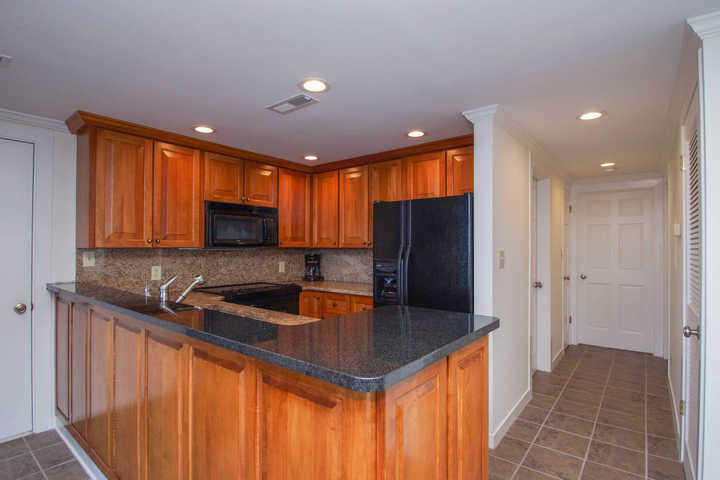 6605 Smith Mountain Road, Unit 203 Penhook, VA 24137 - Photo 33 of 49 20170929165335333850000000-o