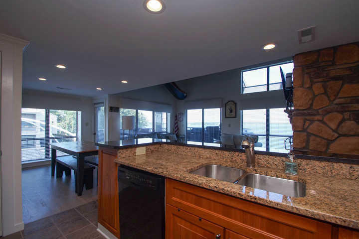 6605 Smith Mountain Road, Unit 203 Penhook, VA 24137 - Photo 34 of 49 20170929165339530436000000-o