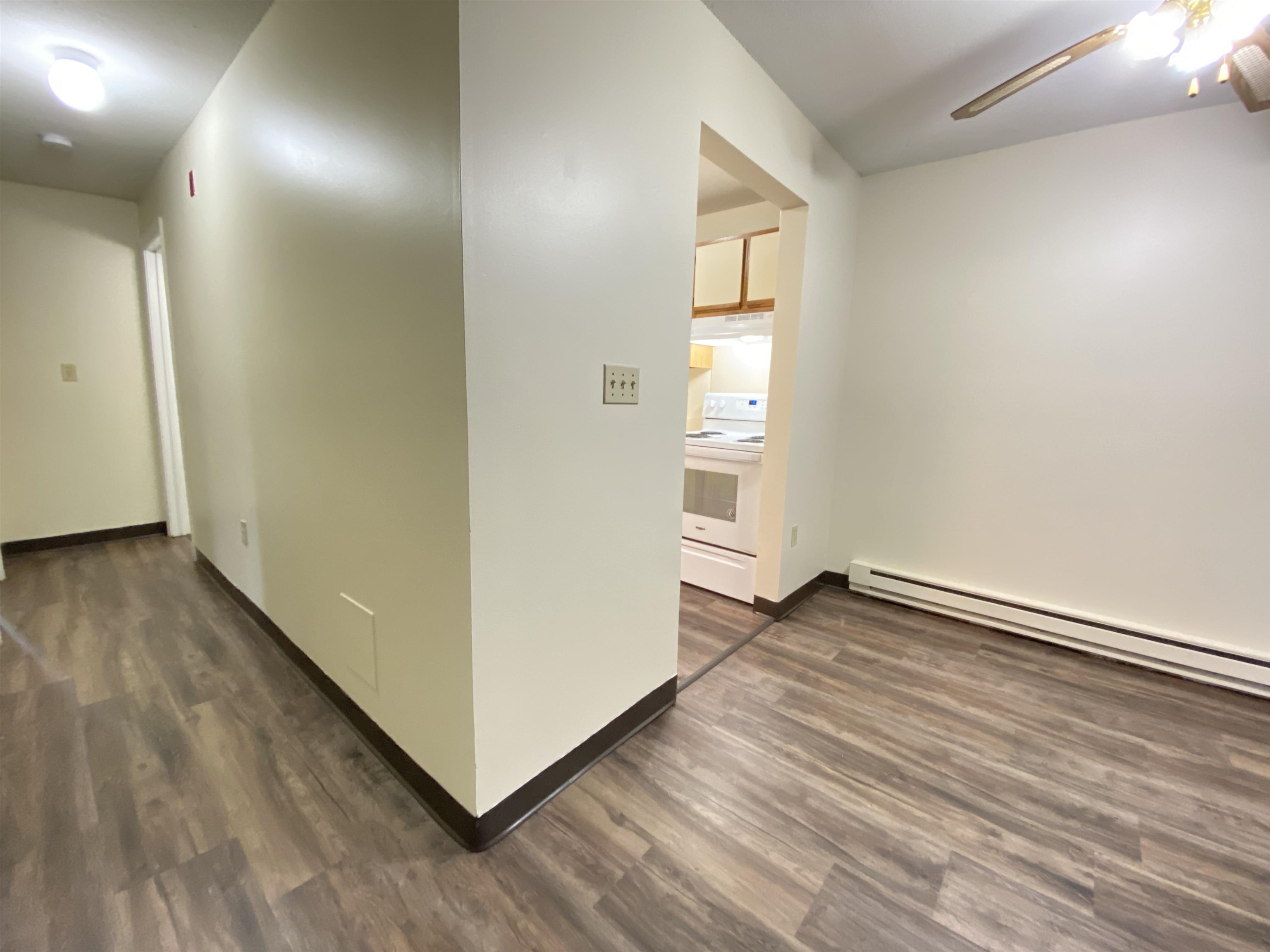 147 Eastern Avenue, Unit 101 Manchester, NH 03104 - Photo 7 of 38