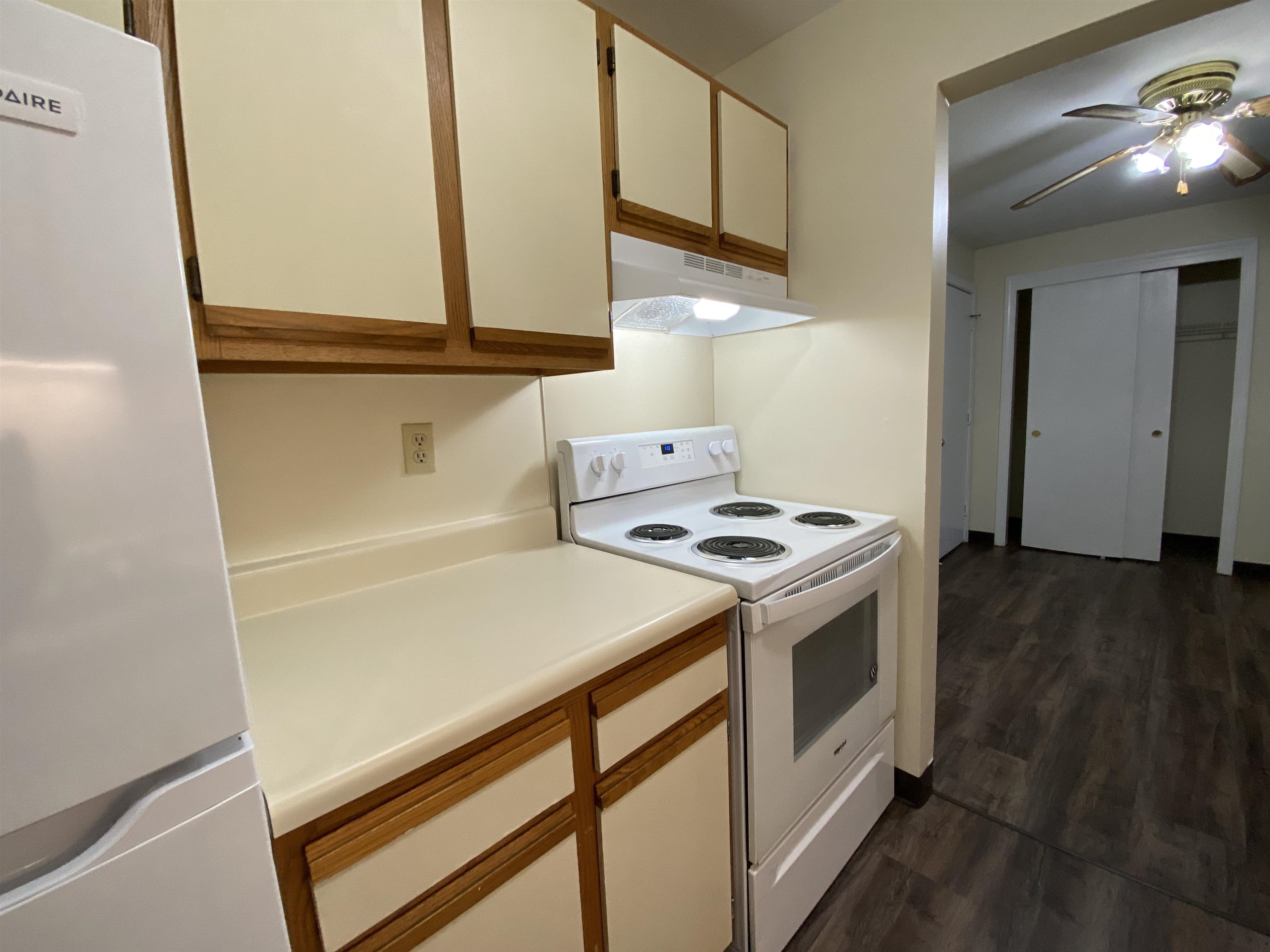 147 Eastern Avenue, Unit 101 Manchester, NH 03104 - Photo 8 of 38