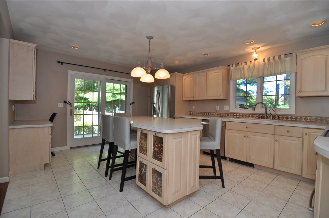 169 Burnt Hill Road Scituate, RI 02831 - Photo 17 of 36