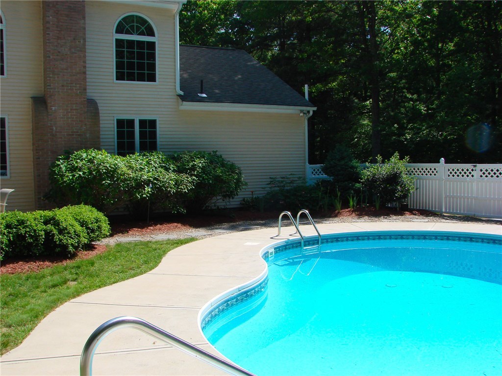 169 Burnt Hill Road Scituate, RI 02831 - Photo 6 of 36