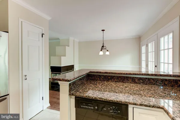$3,995 | 1264 Quaker Hill Drive, Alexandria, VA 22314