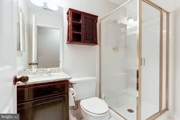 $3,995 | 1264 Quaker Hill Drive, Alexandria, VA 22314