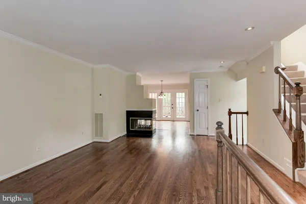 $3,995 | 1264 Quaker Hill Drive, Alexandria, VA 22314