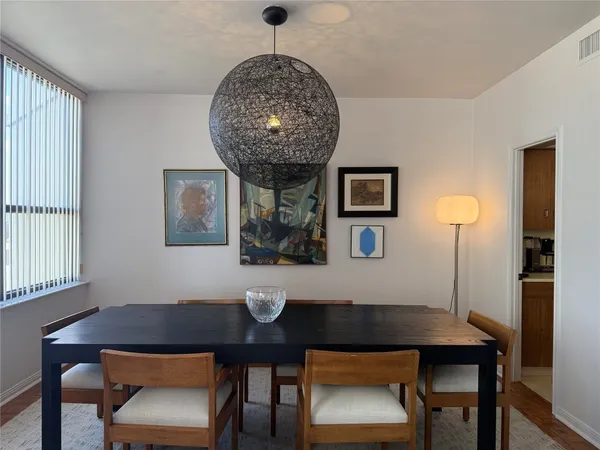 $3,000 | 15 Greenway Plaza, Unit 10D, Houston, TX 77046