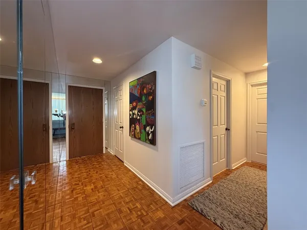 $3,000 | 15 Greenway Plaza, Unit 10D, Houston, TX 77046