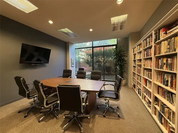 $3,000 | 15 Greenway Plaza, Unit 10D, Houston, TX 77046