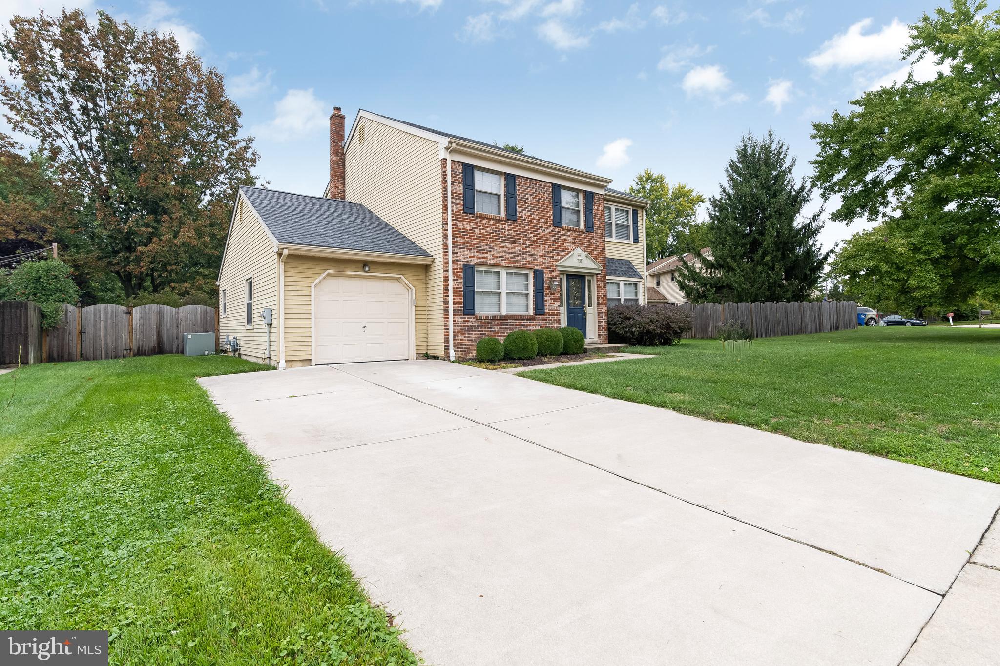21 Devonshire Road Mount Laurel, NJ 08054 - Photo 4 of 43 Gallery Image 4