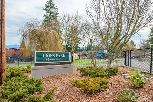 $400,000 | 7408 Olympic Drive, Everett, WA 98203