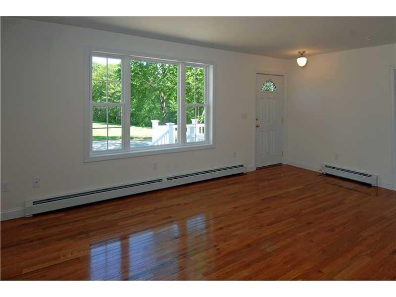 191 Loop Road Wells, ME 04090 - Photo 7 of 18 Living Room.