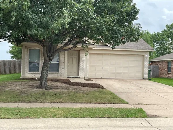 $277,000 | 307 Quail Crossing Drive, Sanger, TX 76266