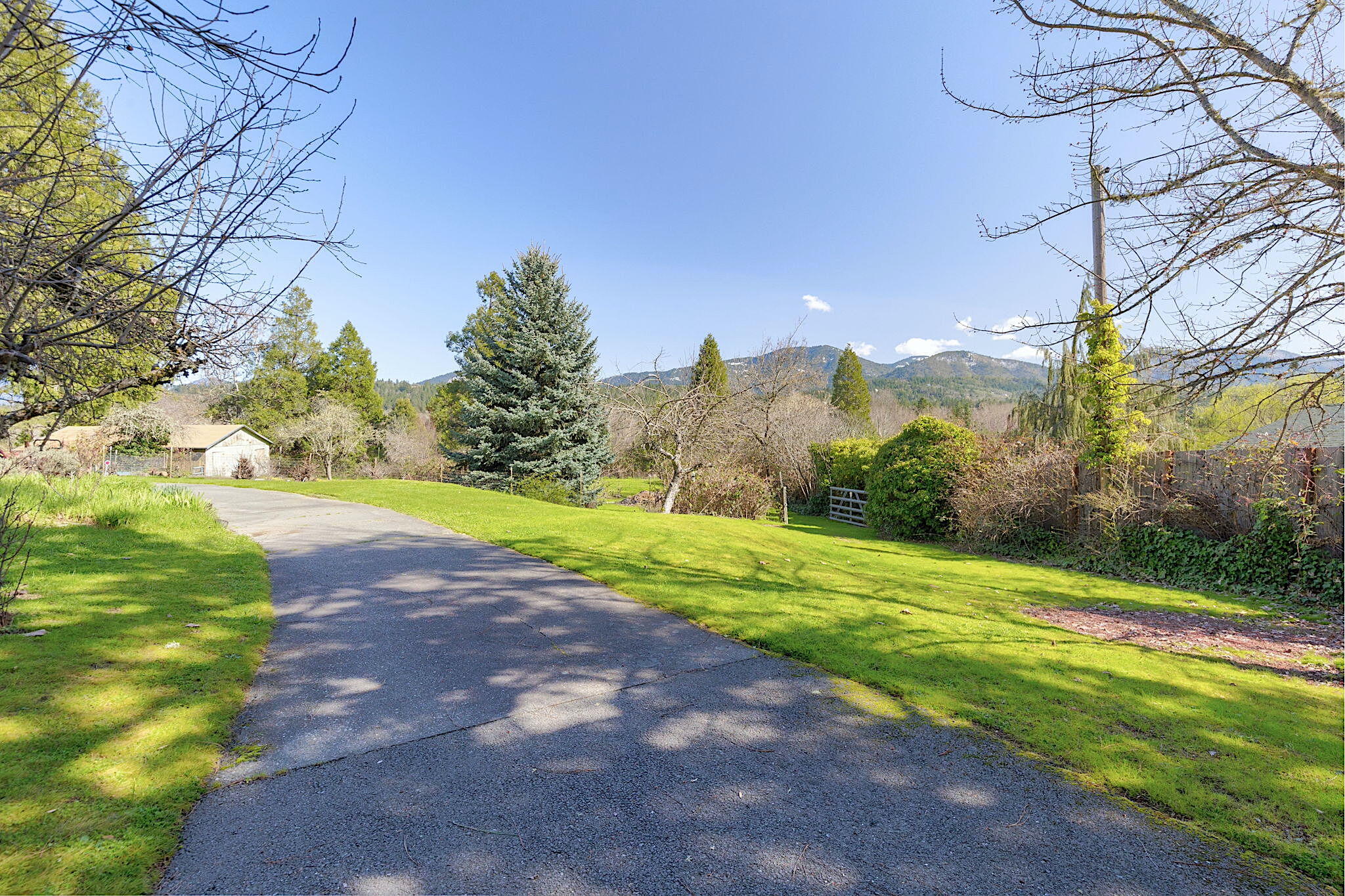 235 Larkin Road Grants Pass, OR 97527 - Photo 36 of 41 61-web-or-mls-235-larkin-rd