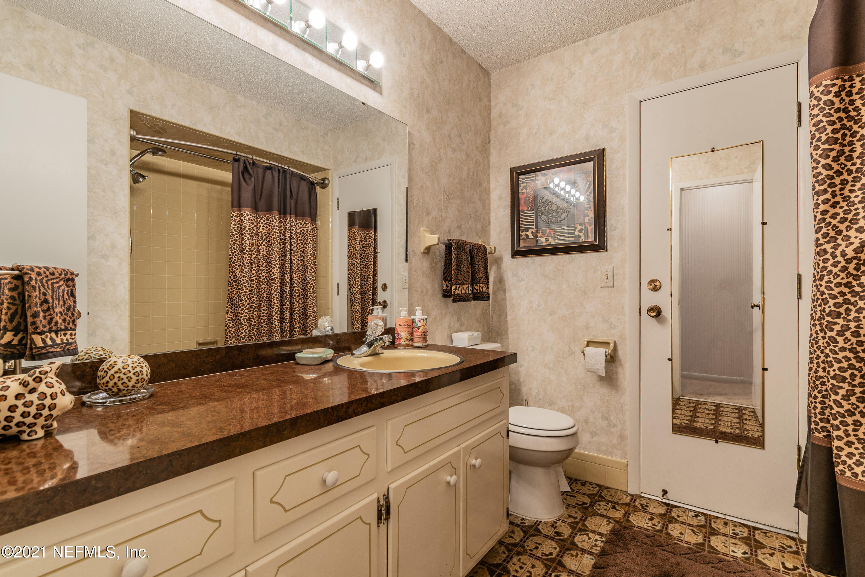 3513 Lawrence Road Orange Park, FL 32073 - Photo 16 of 55 bathroom 1