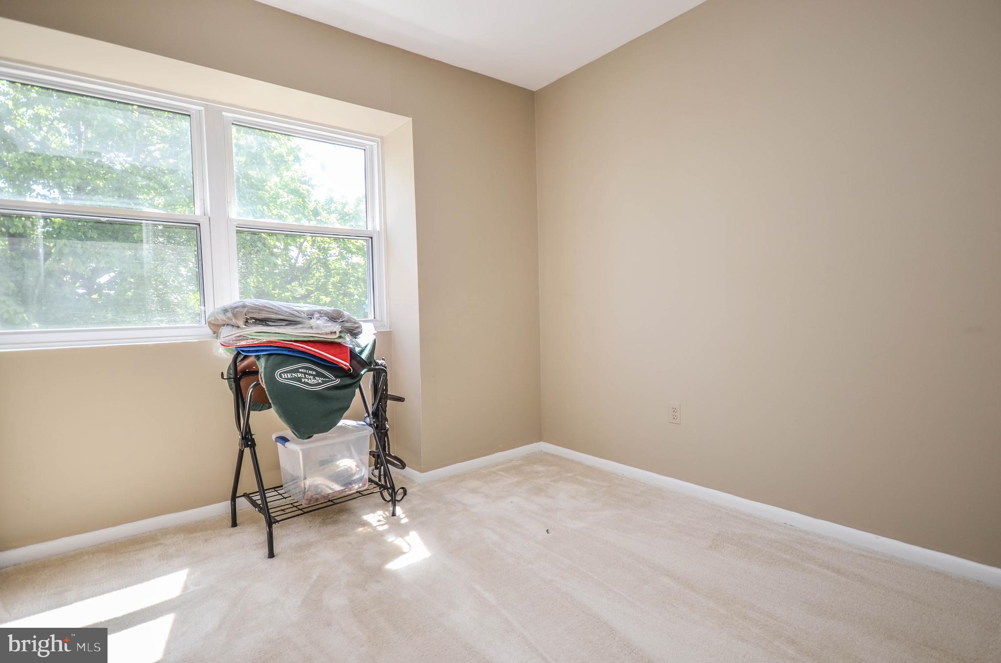 17501 Hoskinson Road Poolesville, MD 20837 - Photo 28 of 47 Bright bedroom 3
Updated windows throughout home!
