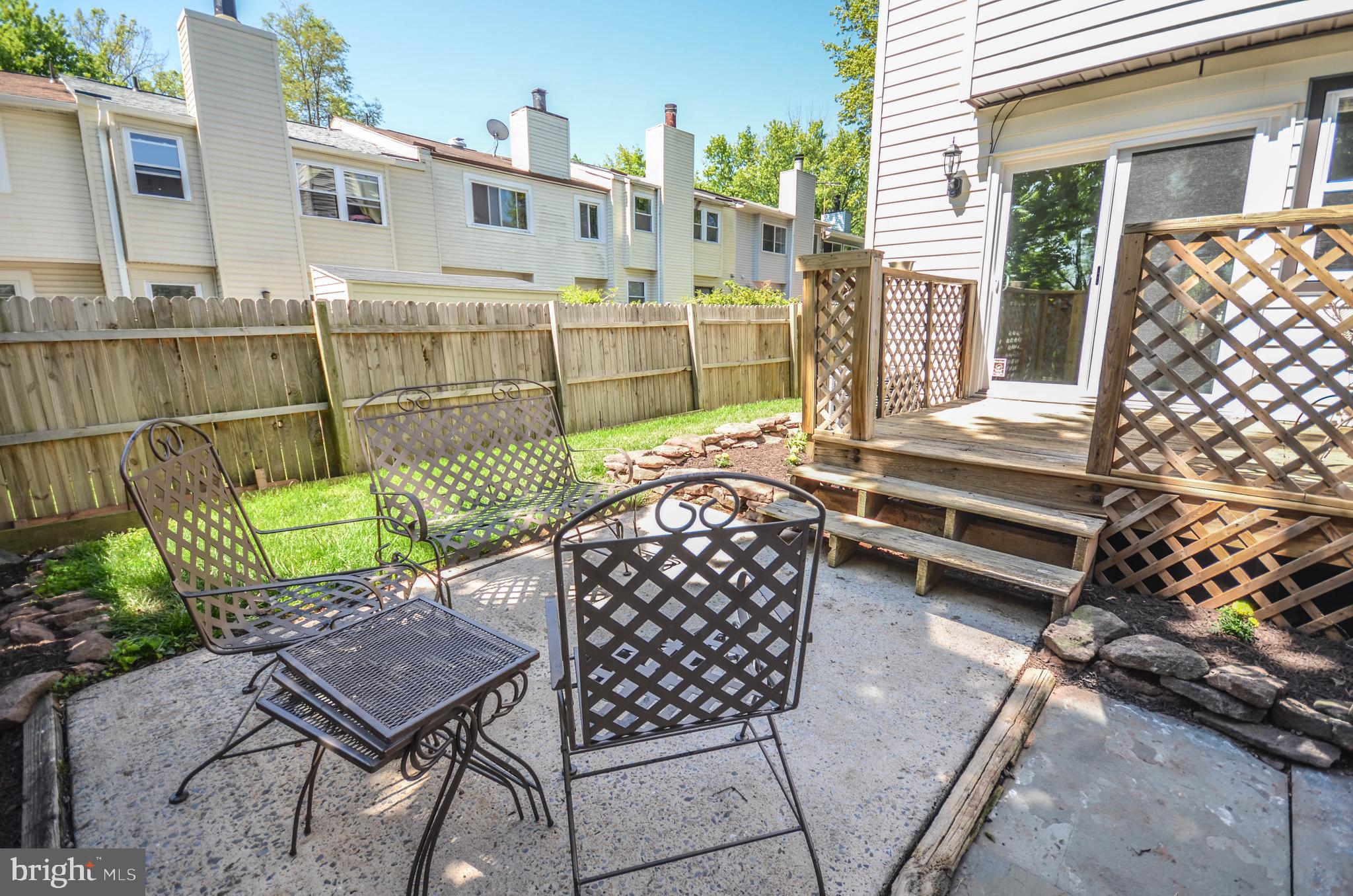 17501 Hoskinson Road Poolesville, MD 20837 - Photo 36 of 47 Great yard for grilling and entertaining