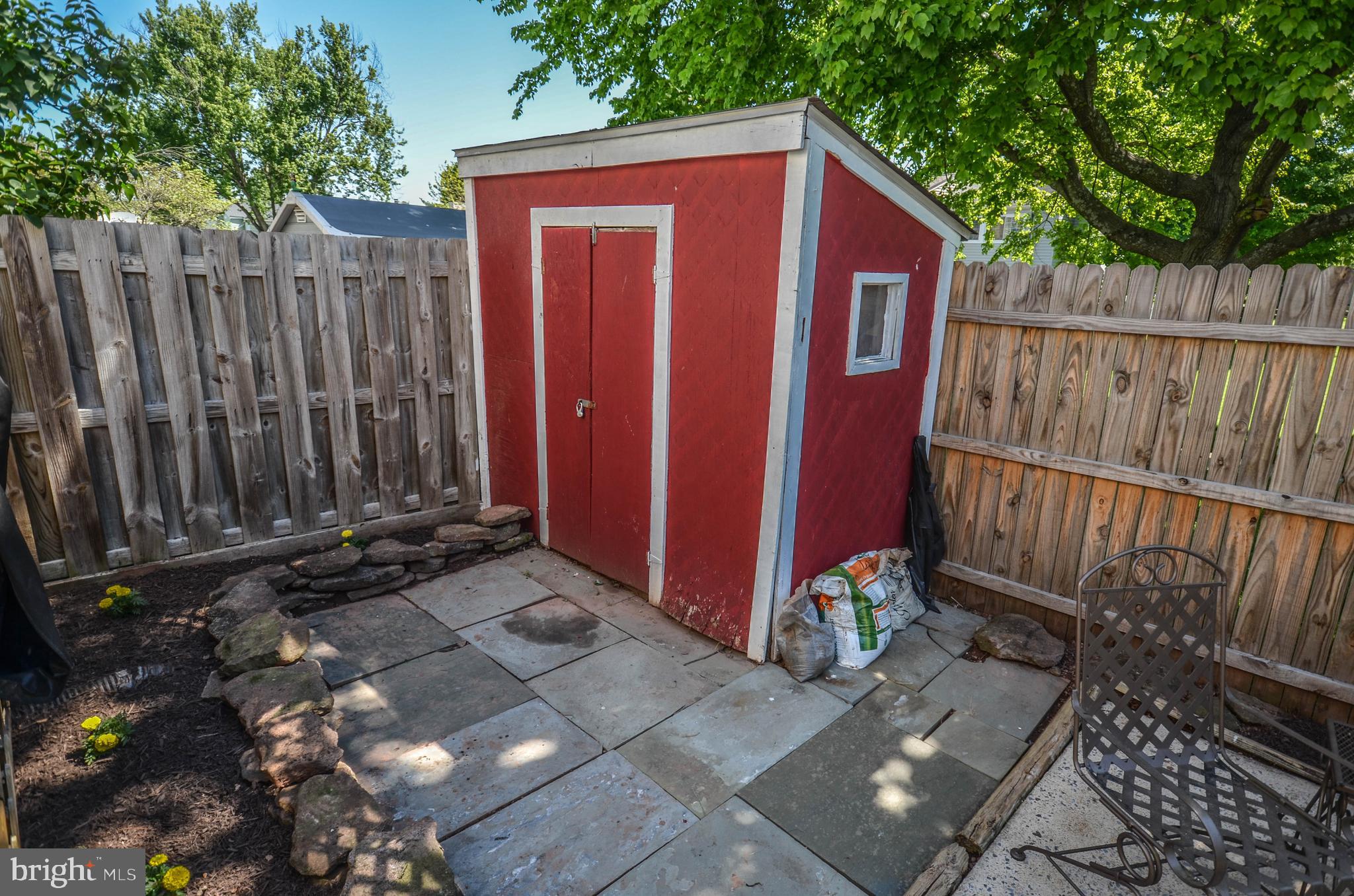 17501 Hoskinson Road Poolesville, MD 20837 - Photo 37 of 47 Convenient storage shed