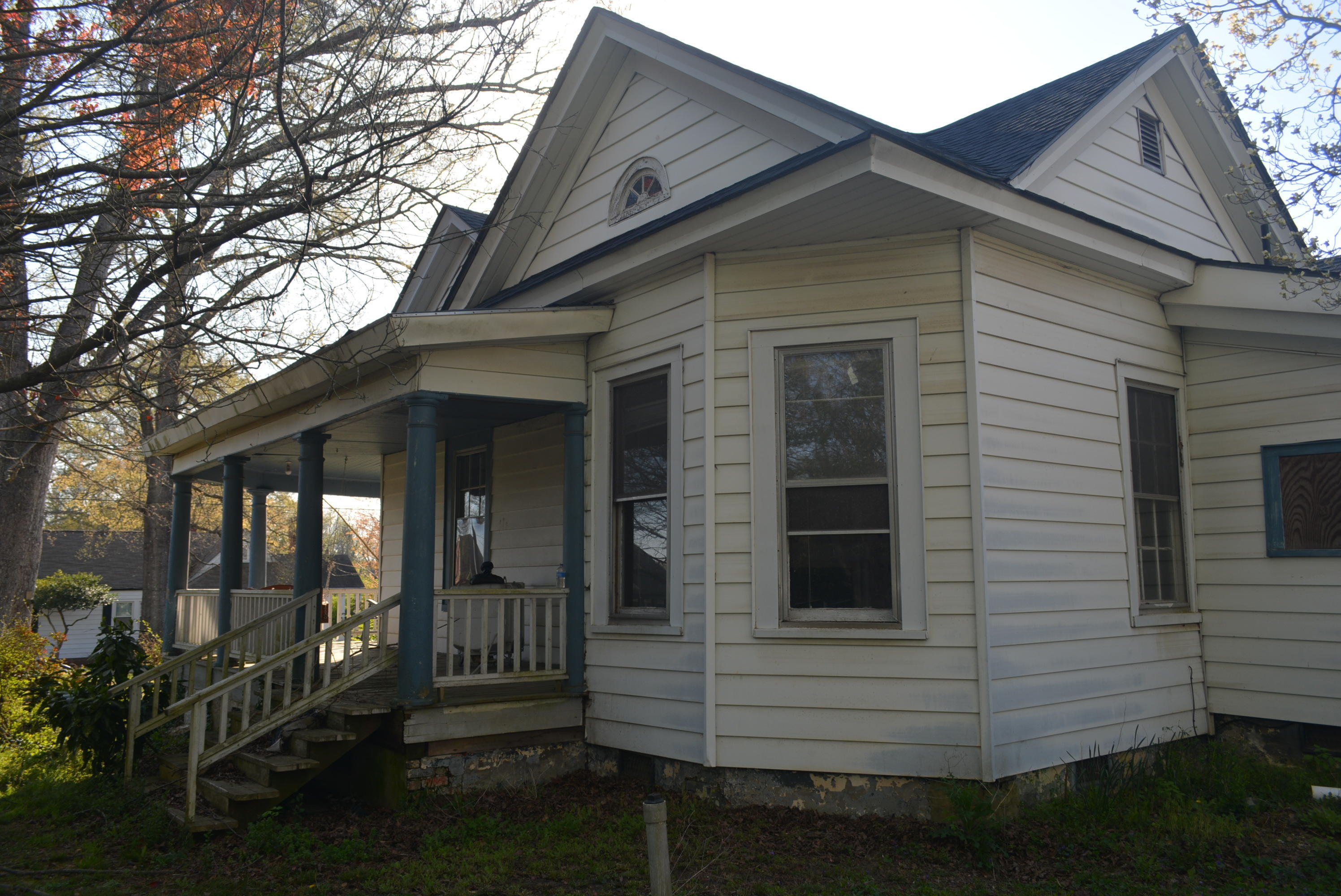 210 North Walnut Street Spring Hope, NC 27882 - Photo 5 of 27 DSC_0846