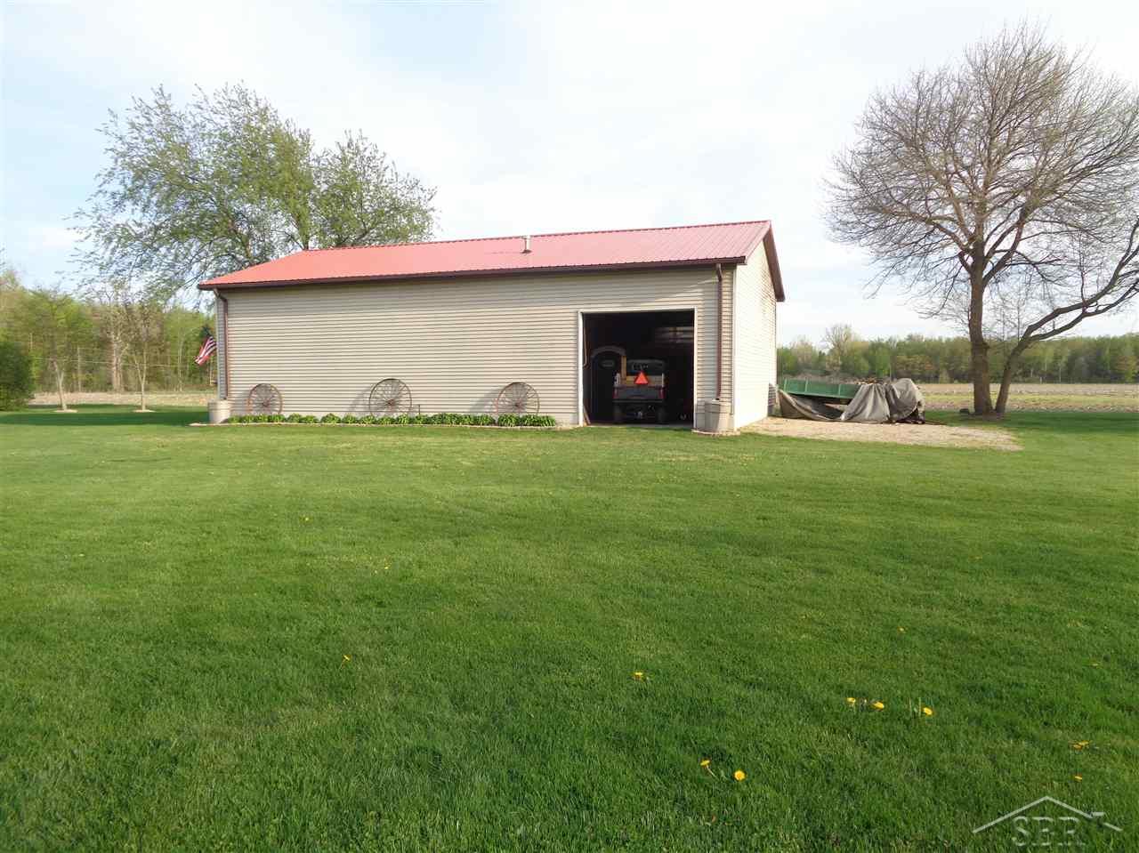 9740 E Road Burt, MI 48417 - Photo 40 of 45 50074087-39.JPG