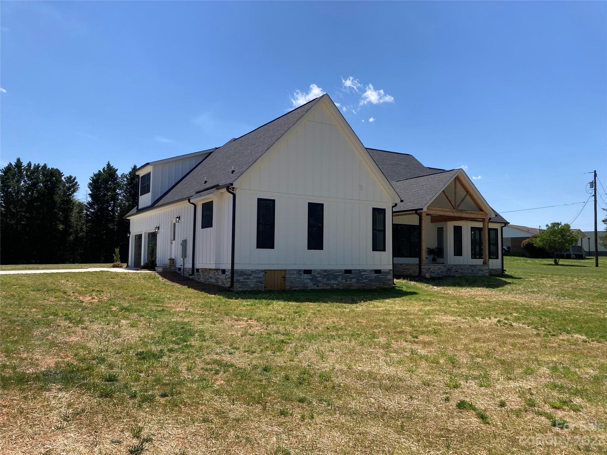 115 Killian Road, Unit 1 Stanley, NC 28164 - Photo 6 of 32 Gallery Image 6