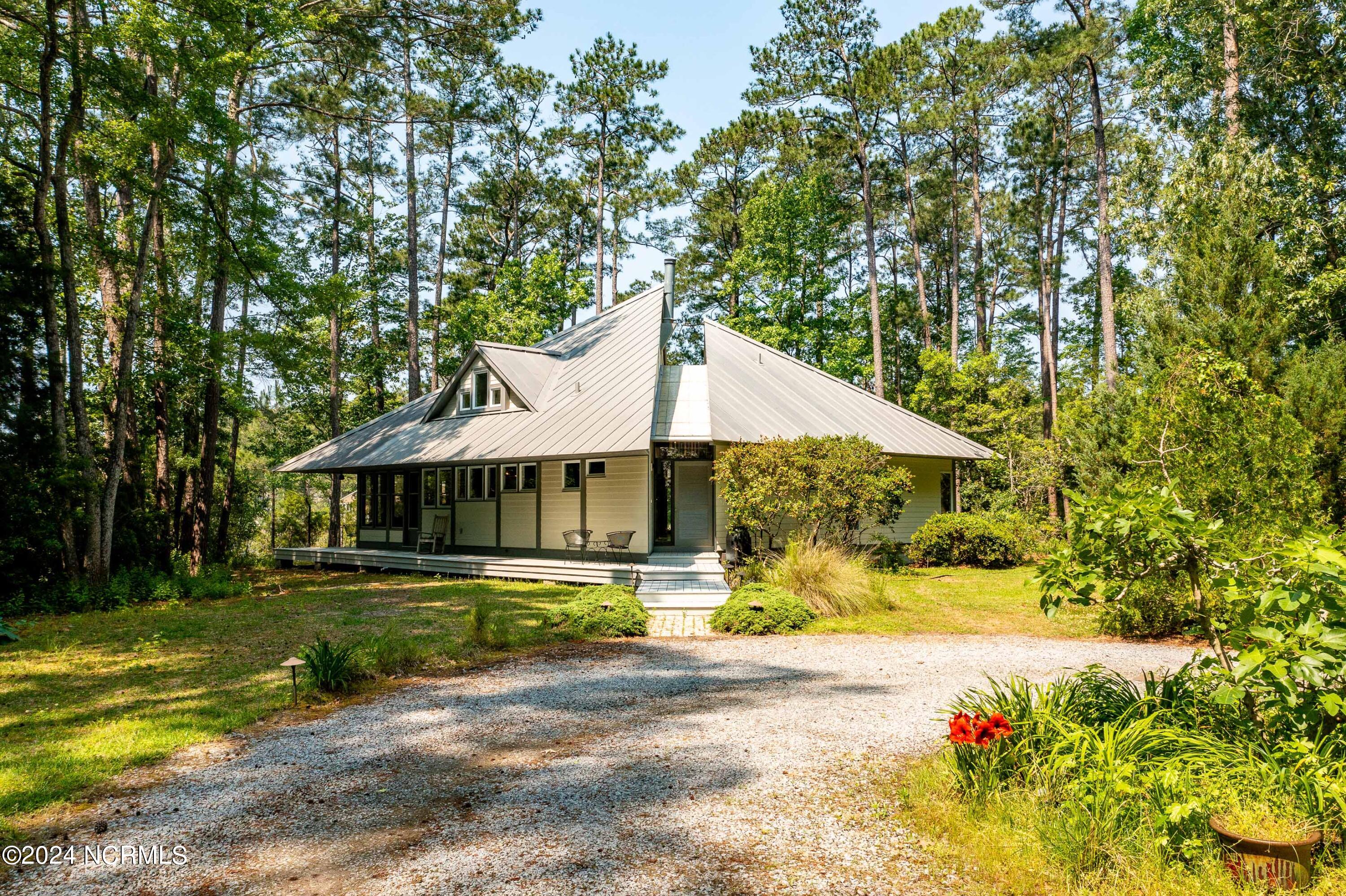 12 Orchard Point Road Oriental, NC 28571 - Photo 5 of 53 Exterior