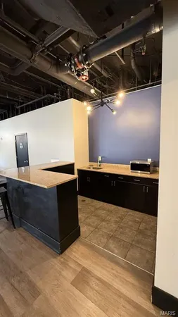 $42,999 | 210 North 17th Street, Unit 907, St. Louis, MO 63103