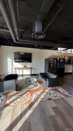 $42,999 | 210 North 17th Street, Unit 907, St. Louis, MO 63103