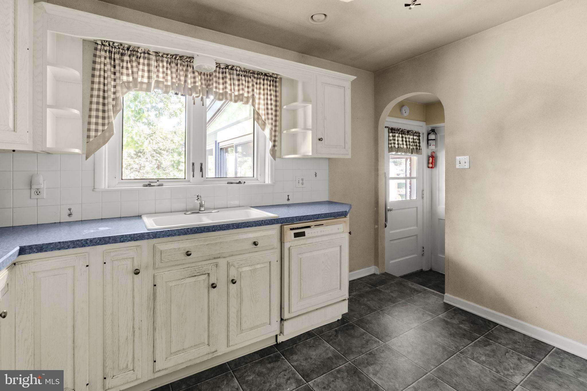 529 South 6th Street Denver, PA 17517 - Photo 27 of 54