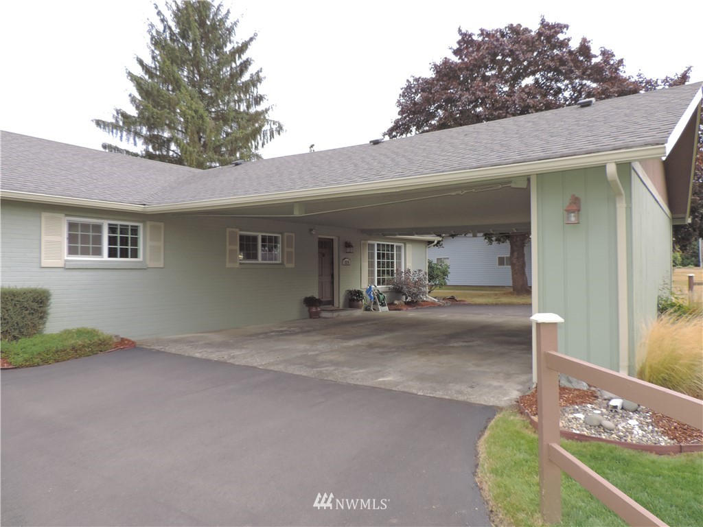 3315 Russell Road Centralia, WA 98531 - Photo 3 of 25 Gallery Image 3