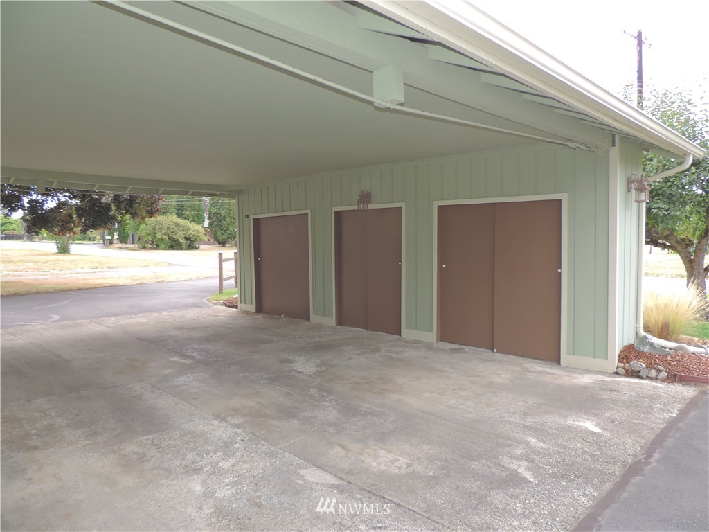 3315 Russell Road Centralia, WA 98531 - Photo 4 of 25 Gallery Image 4