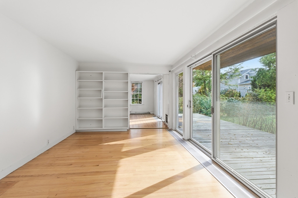 12-14 Gray Gardens West Cambridge, MA 02138 - Photo 20 of 39