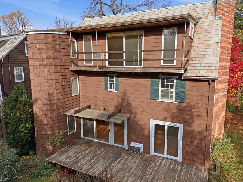 12-14 Gray Gardens West Cambridge, MA 02138 - Photo 6 of 39