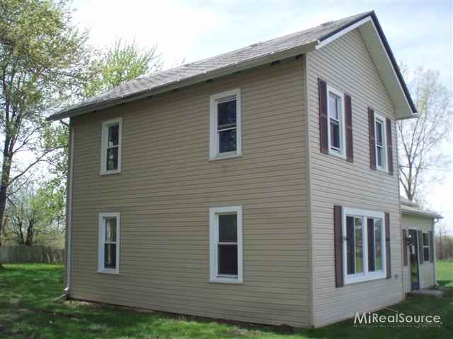 7529 Shea Road Fair Haven, MI 48023 - Photo 4 of 30 31146665-3.JPG