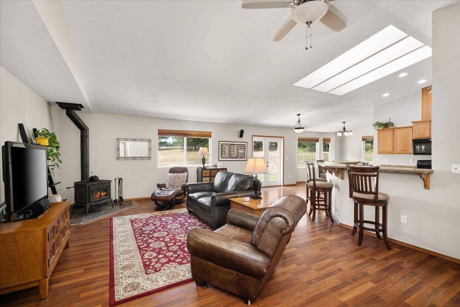 4600 Bellstar Road Clayton, WA 99110 - Photo 4 of 45