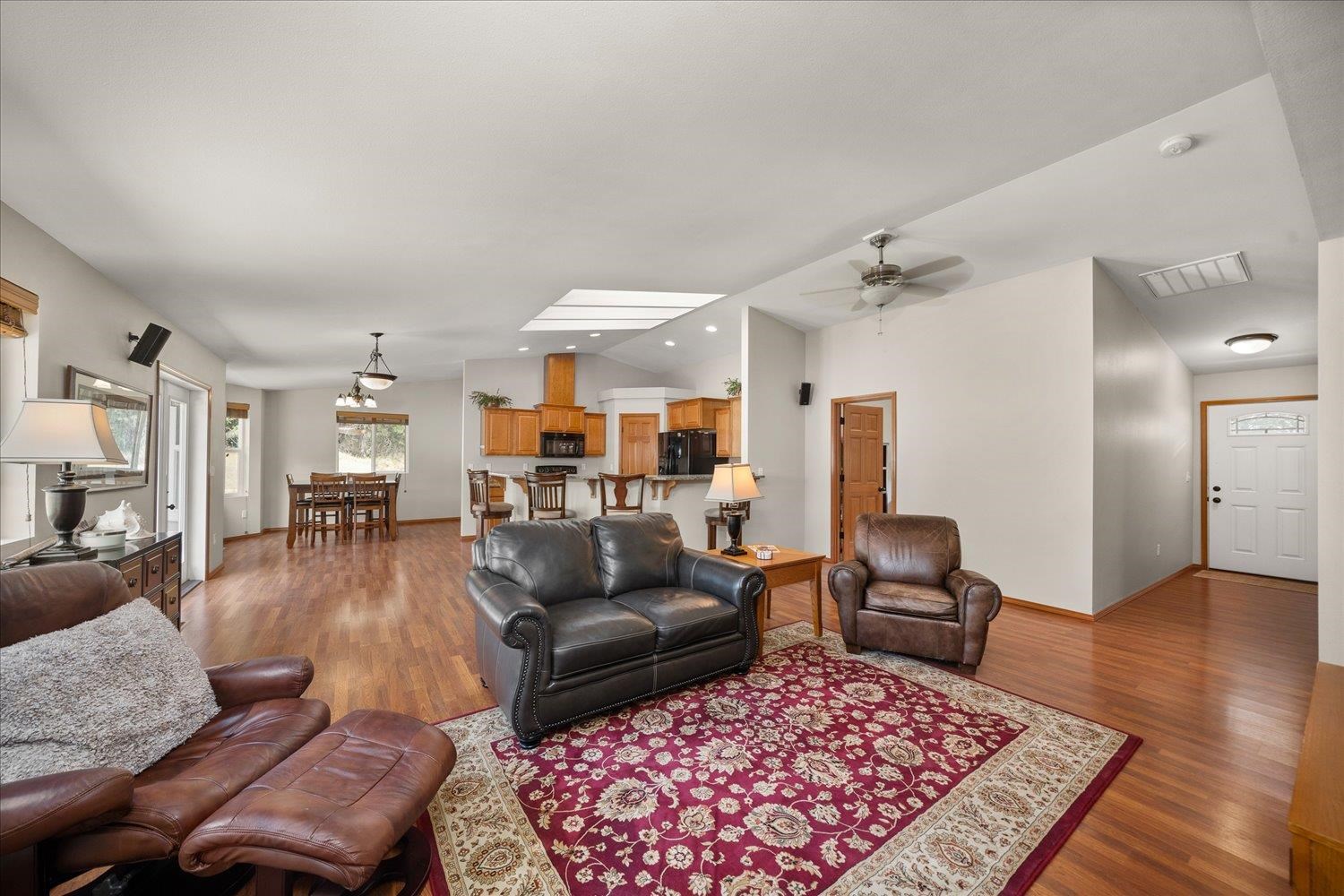 4600 Bellstar Road Clayton, WA 99110 - Photo 5 of 45