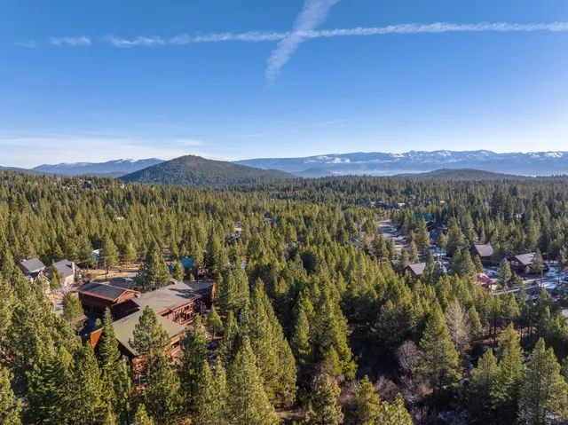 $879,000 | 16725 Ski Slope Way, Unit 5, Truckee, CA 96161