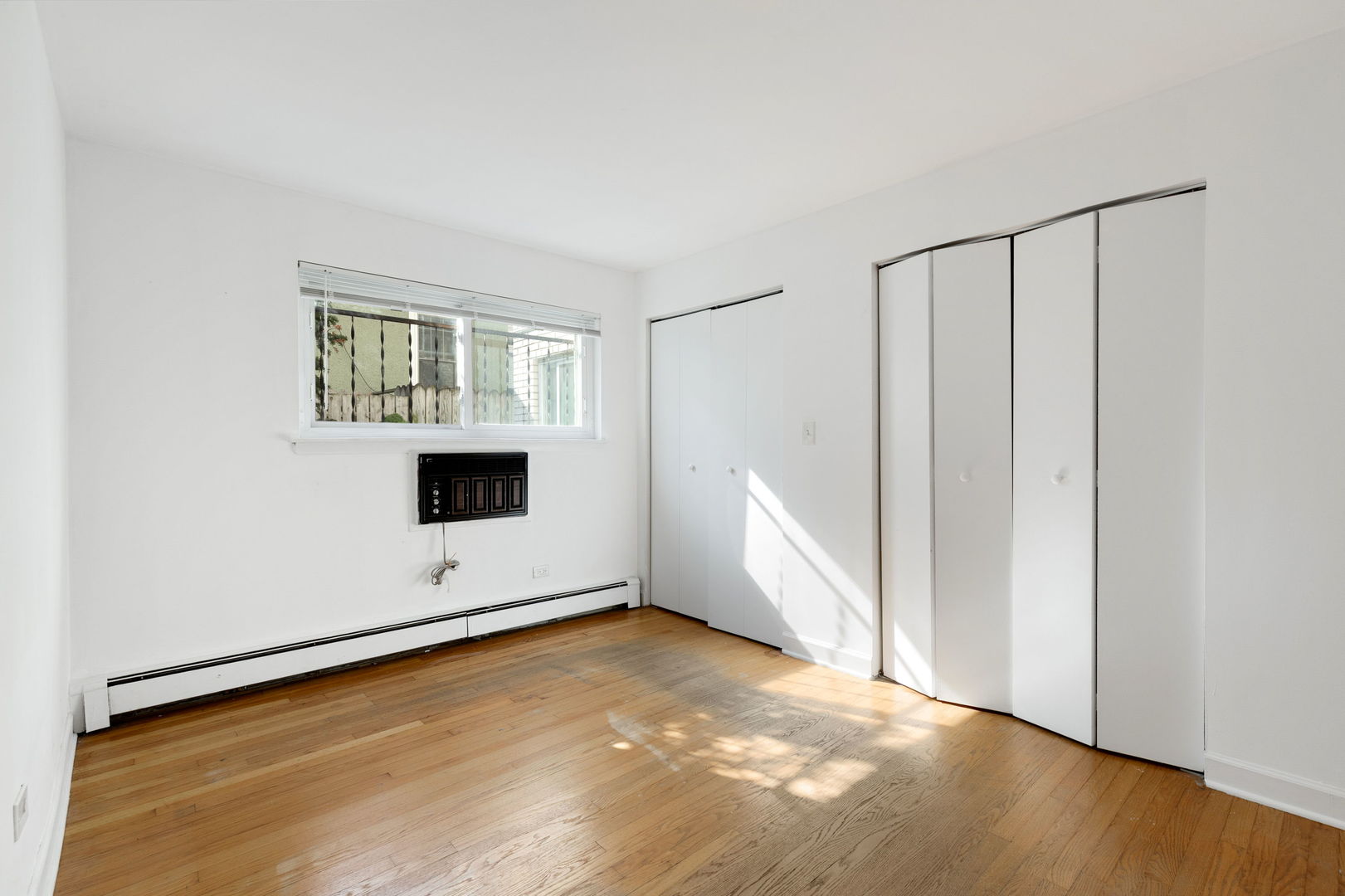 7070 North Ridge Boulevard, Unit 1A Chicago, IL 60645 - Photo 14 of 17