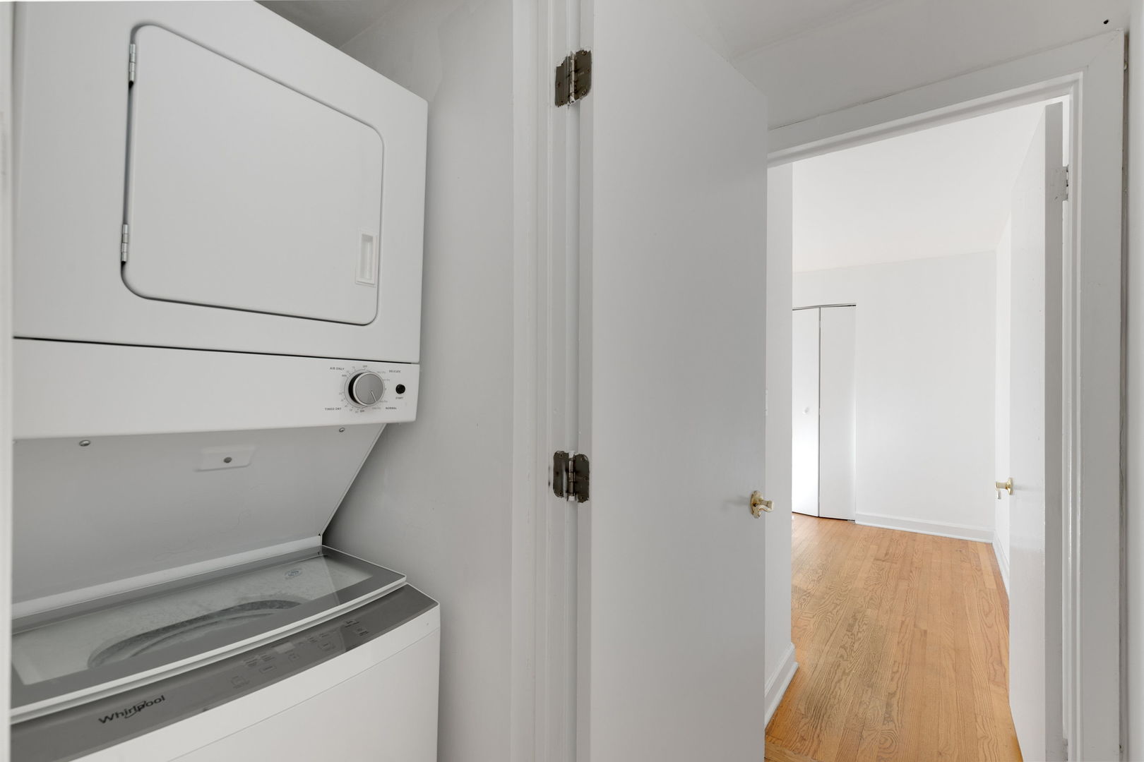 7070 North Ridge Boulevard, Unit 1A Chicago, IL 60645 - Photo 16 of 17