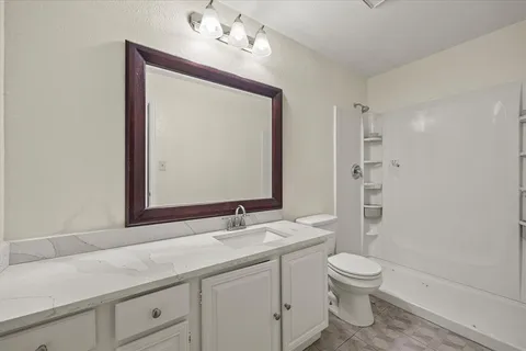 $255,000 | 2504 Brook Hollow Court, Mesquite, TX 75150