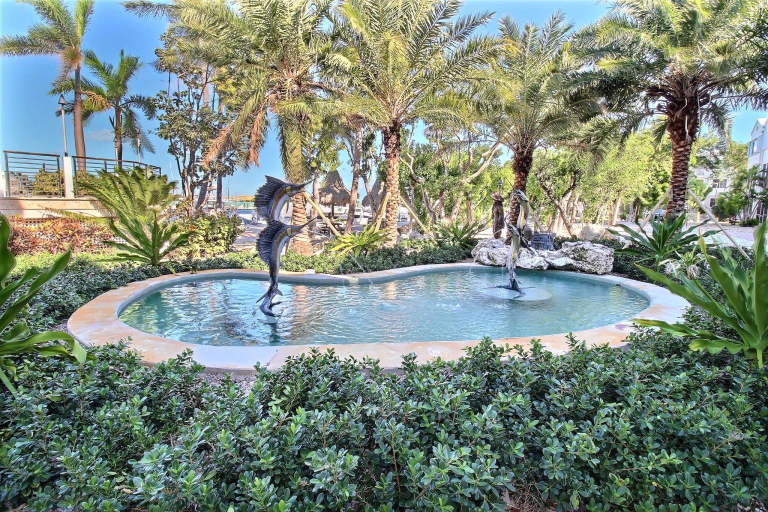 97501 Overseas Highway, Unit 809 Key Largo, FL 33037 - Photo 32 of 41 Beautiful fountain square