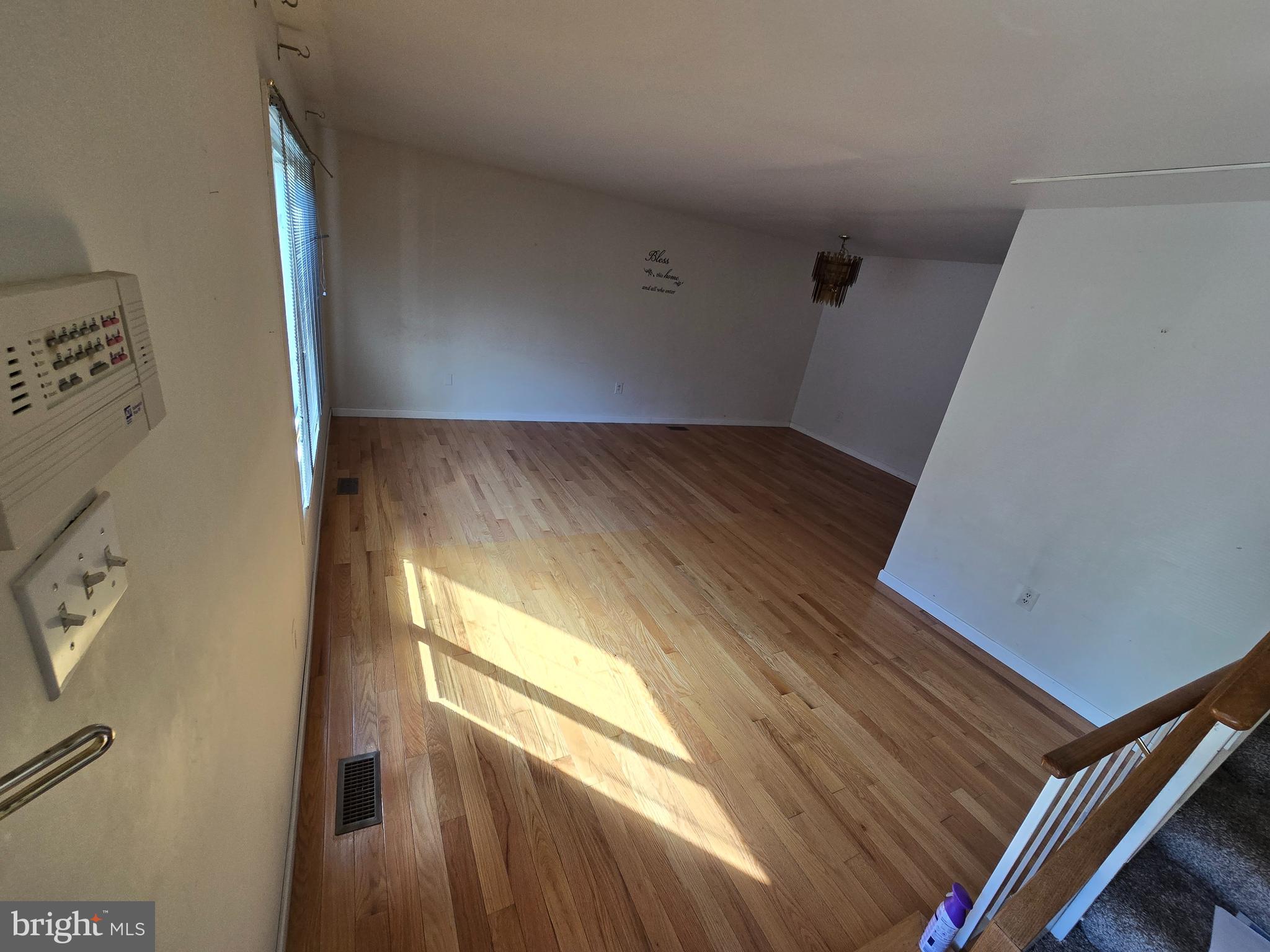 9156 Centerway Road Montgomery Village, MD 20879 - Photo 2 of 23 Main Entrance Living Room