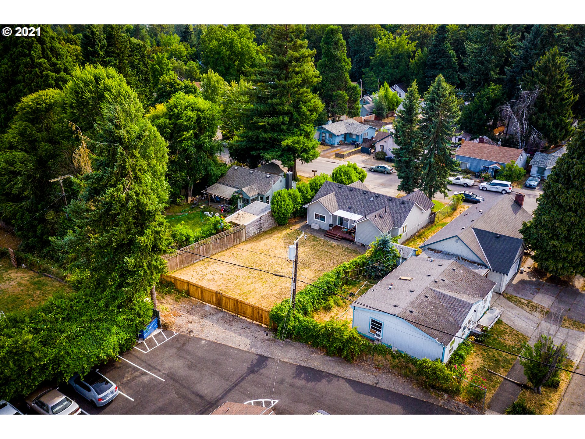 767 Water Street Springfield, OR 97477 - Photo 29 of 32