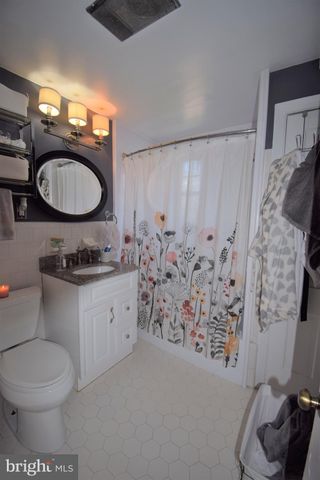 $265,000 | 1808 West Abingdon Drive, Unit 202, Alexandria, VA 22314