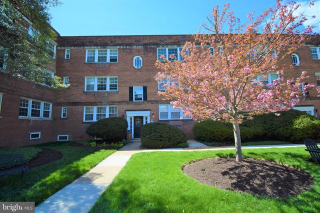 $265,000 | 1808 West Abingdon Drive, Unit 202, Alexandria, VA 22314