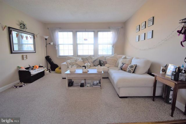 $265,000 | 1808 West Abingdon Drive, Unit 202, Alexandria, VA 22314